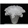 Image 2 : Hobnail Milk glass Ribbon Vase