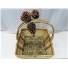 Image 2 : Wicker Basket (16"x 16" x 17")