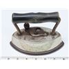 Image 2 : Antique Dover No. 62 SAD iron
