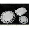 Image 2 : 3 Milk Glass plates