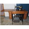 Image 1 : Antique Singer Sewing Machine with 6 drawers