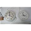 Image 6 : 4 Vintage Clocks – 1 “New Haven” Clock Company made in USA, 1 “Seth Thomas” USA