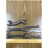 Image 2 : LOT OF VINTAGE ANTIQUE INTERNATIONAL HARVESTER WRENCHES ETC