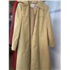 Image 8 : LOT OF 7 VINTAGE LADIES JACKETS COATS ETC