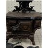 Image 2 : VINTAGE CRESCENT CAST IRON MINIATURE COOK STOVE AND POTS