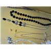 Image 6 : Collection of Costume jewelry- 13 necklaces, 2 brooches, and 10 pairs of earrings