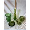 Image 1 : Collection of green glass pieces