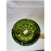 Image 3 : Collection of green glass pieces
