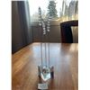 Image 1 : Hand crafted, glass wheat sculpture, with 3 wheat sheaths and base. No chips or cracks.