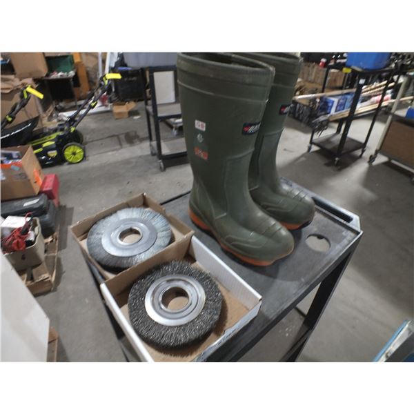 Steel Toed Rubber Boots & 2 Wire Wheel Brushes