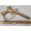Image 2 : LOT OF 2 - CAR JACK AND GAS PUMP NOZZLE
