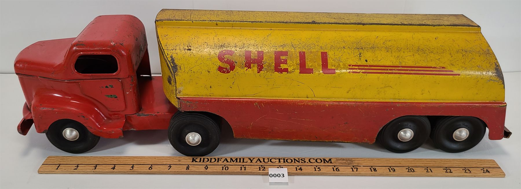 MINNITOYS PRESSED STEEL SHELL TANKER TRUCK