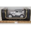 Image 3 : LIBERTY CLASSICS 1:24 SCALE 1928 FORD MODEL A DIECAST TRUCK BANK