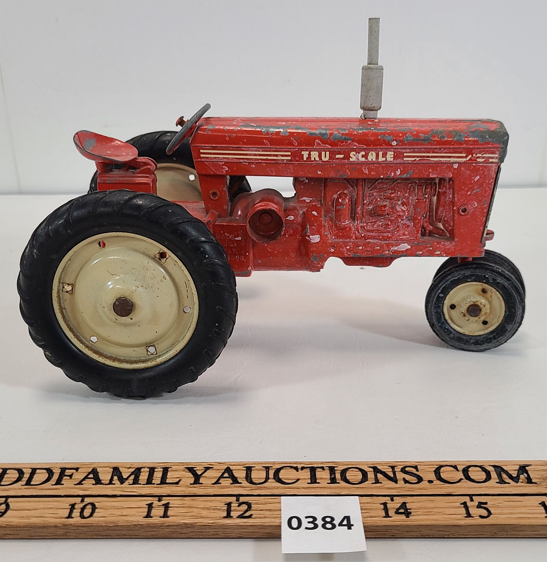 Tru Scale Map TRU-SCALE DIE CAST TRACTOR - Kidd Family Auctions