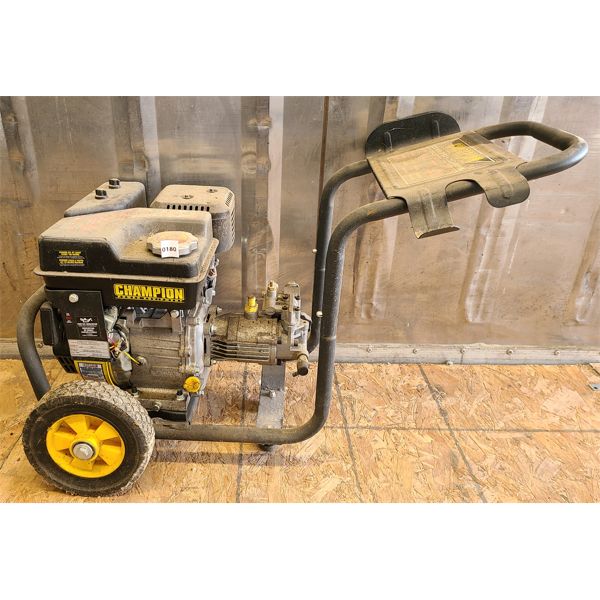 CHAMPION 2200PSI GAS POWERED PRESSURE WASHER