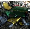 Image 2 : JOHN DEERE MODEL 425 RIDING LAWN MOWER - VERY MINIMAL USE