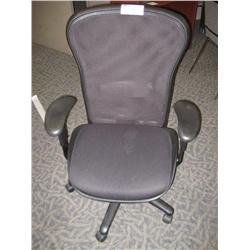 Black Mesh Back Task Chair