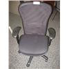 Image 1 : Black Mesh Back Task Chair
