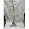 Image 1 : Lawn Rake