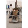 Image 2 : Antique Baril pour faite du Vin avec broyeur