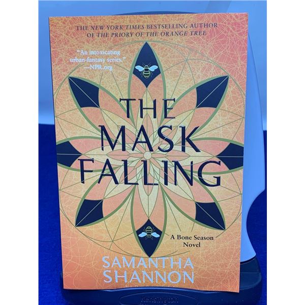 Samantha Shannon "The Mask Falling" A Bone Season Novel