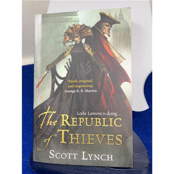Scott Lynch "The Republic Of Theieves"