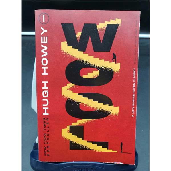 Hugh Howey "Wool"