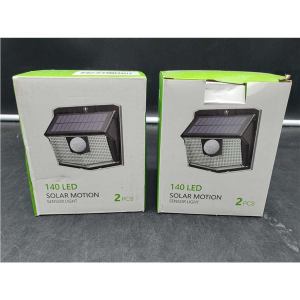 140 LED Solar Motion (2 x 2)