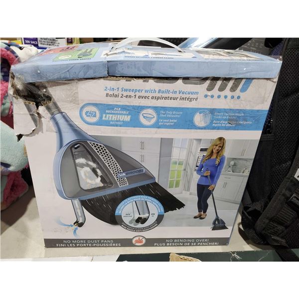 2 in 1 sweeper with vacuum