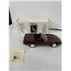 Image 2 : 2 Dealership Sample Cars. '92 Corvette Convertible & 40th Anniversary  '93 Chevorlet Corvette Conver