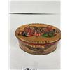 Image 2 : Vintage Universal Cut Plug Tabacco Tin. Great Graphics, Approx. 6" Long