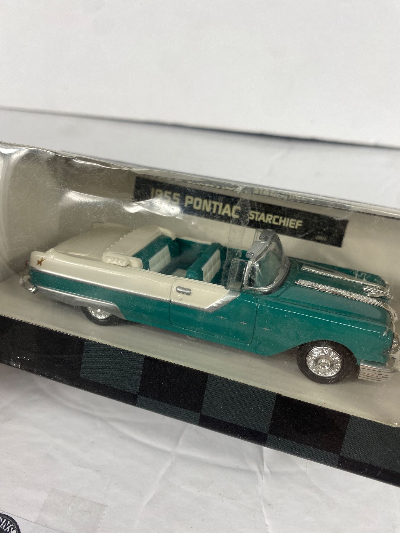 1955 Pontiac Star Chief - Voitures Americaines par Sylc 1955 Pontiac Star Chief - Voitures Americaines par Sylc