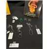 Image 3 : Lot of 12 Dog Tags + 2 Wall Art Pcs