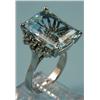 Image 1 : 18kt ring with aqua marines and diamonds
