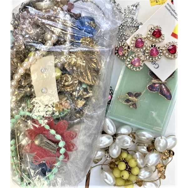 Vintage Jewelry findings and pieces Lot