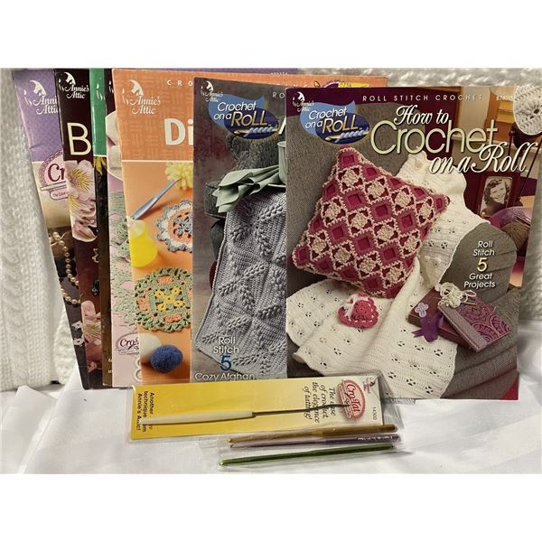 Crochet Tatting and Rolled Crochet Pattern Book Sets and Hooks Kit