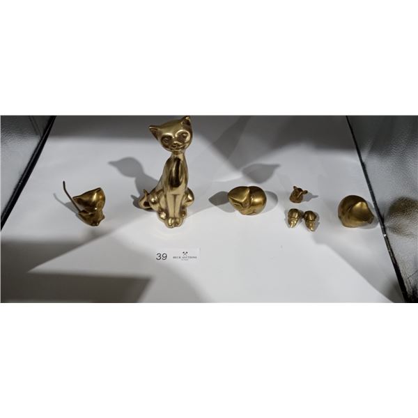 8 Animal(5 Cats/3 Mice) Themed Brass Figurines.