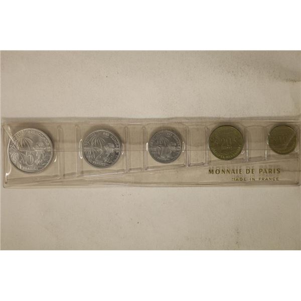 1964 FRANCE 5 COIN BRILLIANT UNC SET IN ORIGINAL