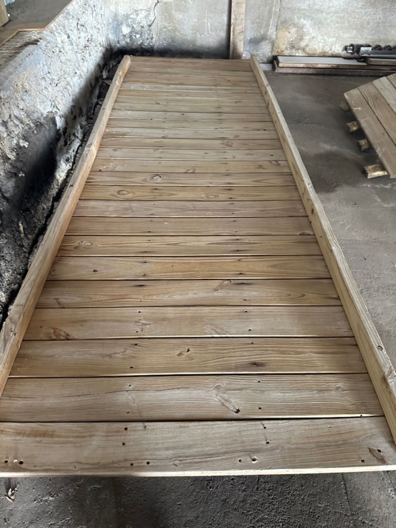 LARGE WOODEN RAMP
