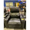 Image 1 : LEATHER ELECTRIC RECLINER