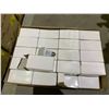 Image 2 : BOX OF 4W 110V 3000K LIGHT BULBS