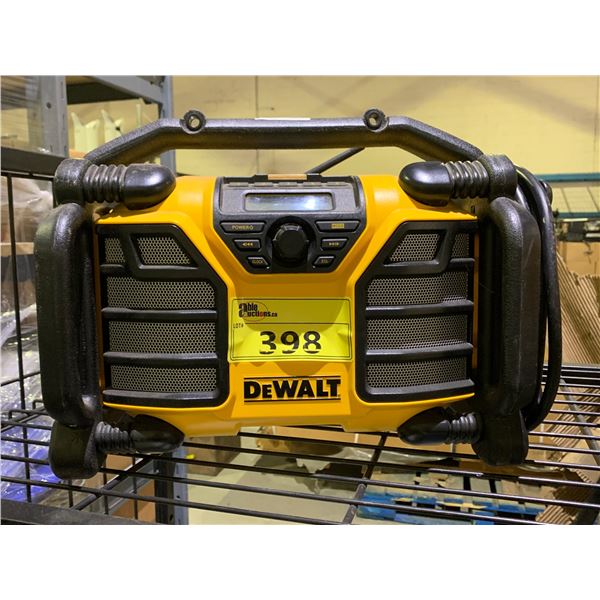 DEWALT CHARGING RADIO