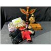 Image 16 : LOT OF SMALL TOTEM POLE *ONE WING BROKEN*, CLOCK, WOODEN BOX, BLACK BEAR STUFFY, ROCKS, JEWELRY AND