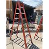 Image 1 : LOUISVILLE 8' FS1508 ALUMINUM & FIBERGLASS STEP LADDER 300 LBS CAPACITY