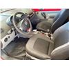 Image 8 : 1999 VOLKSWAGEN NEW BEETLE