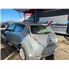 Image 2 : 2011 NISSAN LEAF