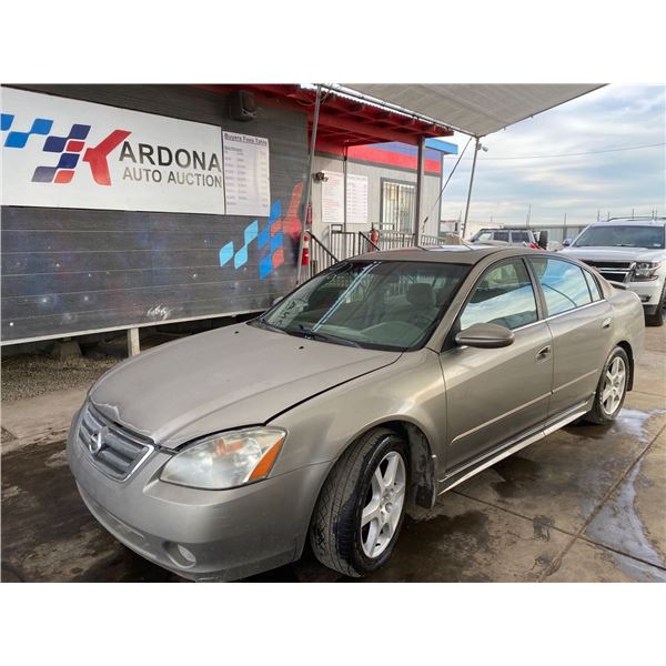 2002 NISSAN ALTIMA