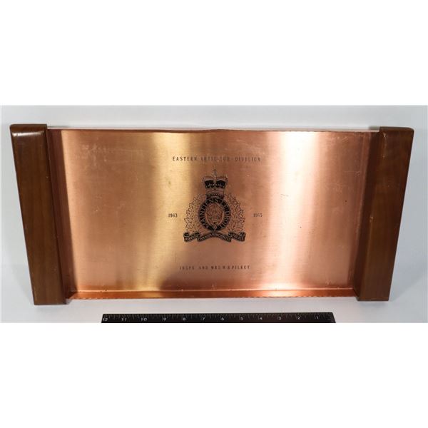 RCMP MOUNTED POLICE 1965 TRAY -COPPER-