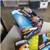 Image 2 : 2 NEW SHOOTING TOYS