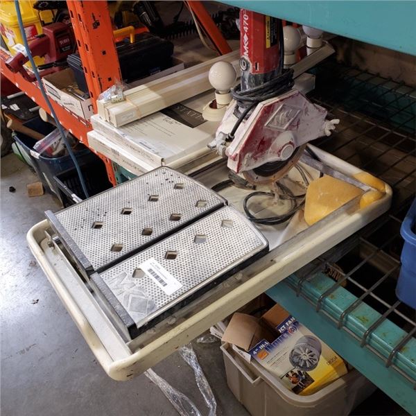 MK 470 TILE CUTTER WORKING